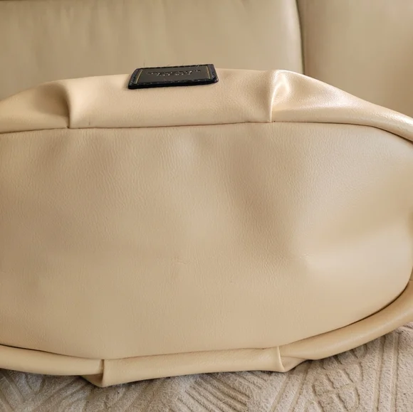 Victorias Secret Women's NWT Camel Hobo Bag - Picture 6 of 7